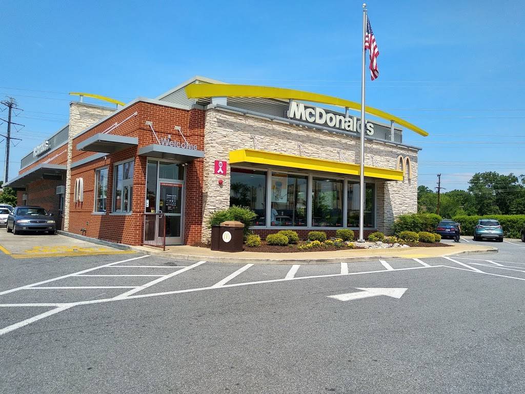 McDonalds | cafe | 2306 University Blvd E, Hyattsville, MD 20783, USA | 3014220220 OR +1 301-422-0220