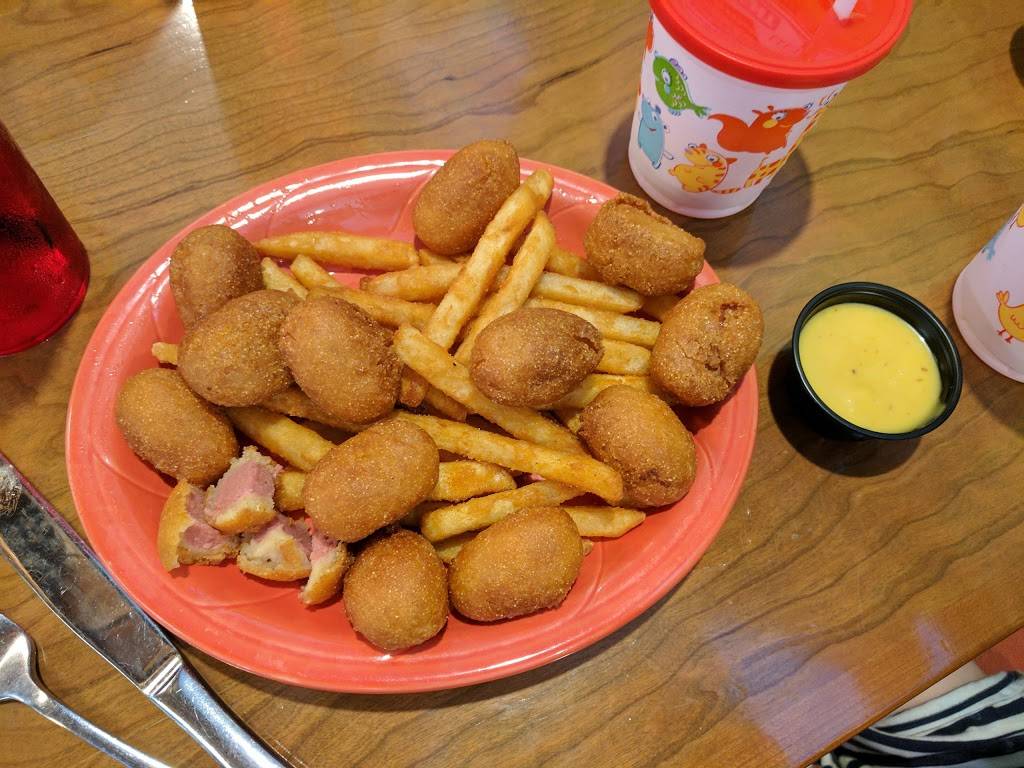 City Beach | restaurant | 2416 W Cary St, Richmond, VA 23220, USA | 8044828822 OR +1 804-482-8822