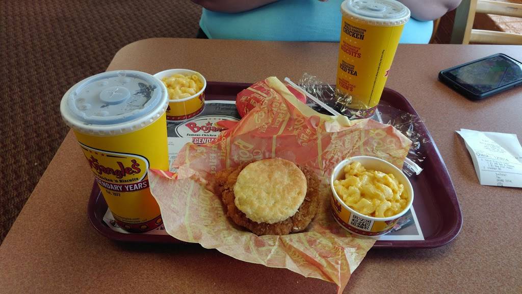 Bojangles Famous Chicken n Biscuits | restaurant | 2453 N Roberts Ave, Lumberton, NC 28358, USA | 9106180088 OR +1 910-618-0088