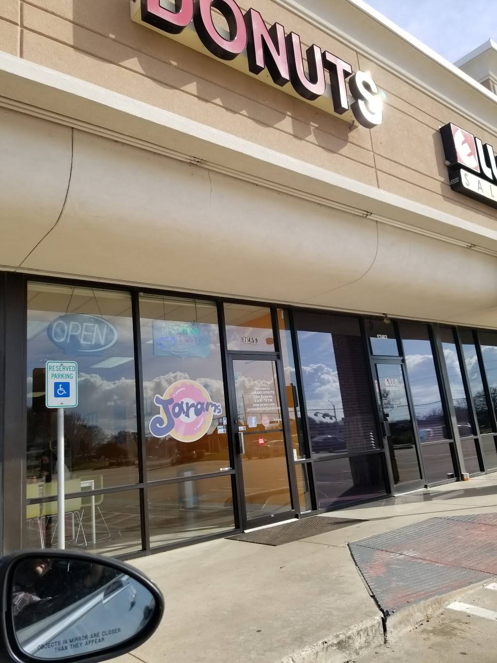 Jarams Donuts | bakery | 17459 Preston Rd, Dallas, TX 75252, USA | 9722487474 OR +1 972-248-7474