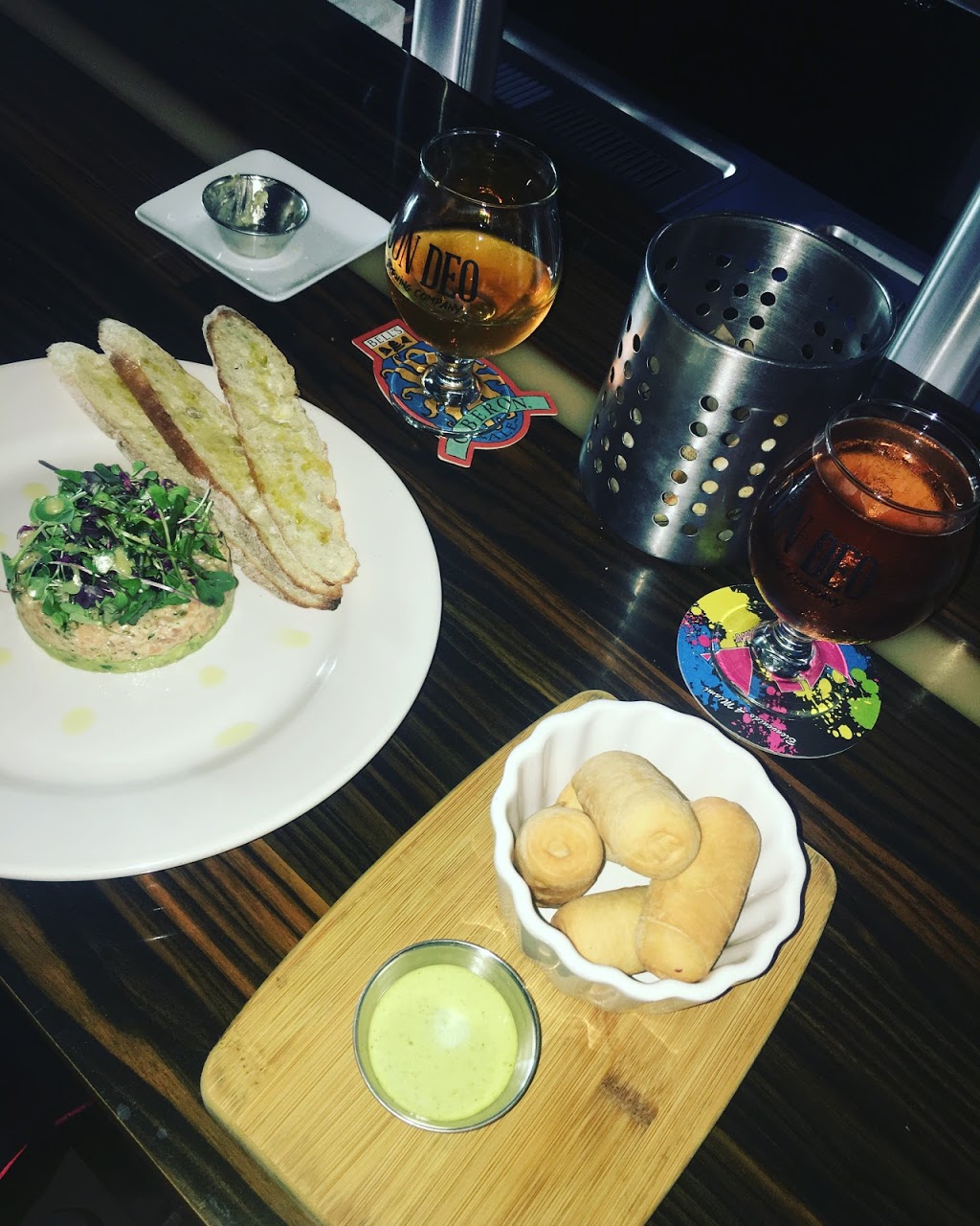 Edges Tavern | restaurant | 275 Northeast 18th Street Unit 107 (On, Biscayne Blvd, Miami, FL 33132, USA | 3059893404 OR +1 305-989-3404