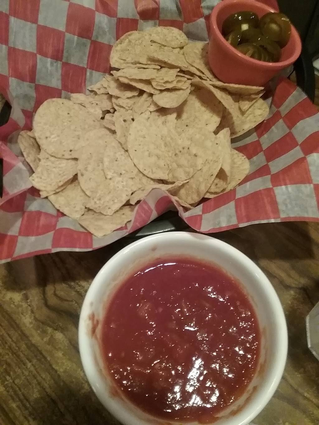 The Pizza Place | restaurant | 26166 208th Ave, Delhi, IA 52223, USA | 5639222328 OR +1 563-922-2328