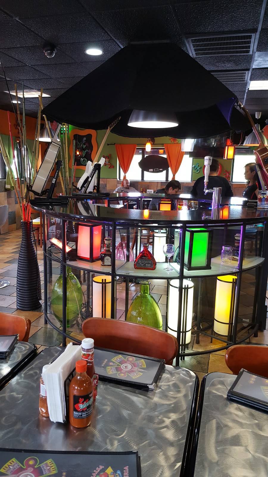 Chips & Salsa Taquerías y Mariscos | restaurant | 14235 S Western Ave, Blue Island, IL 60406, USA | 7082391155 OR +1 708-239-1155