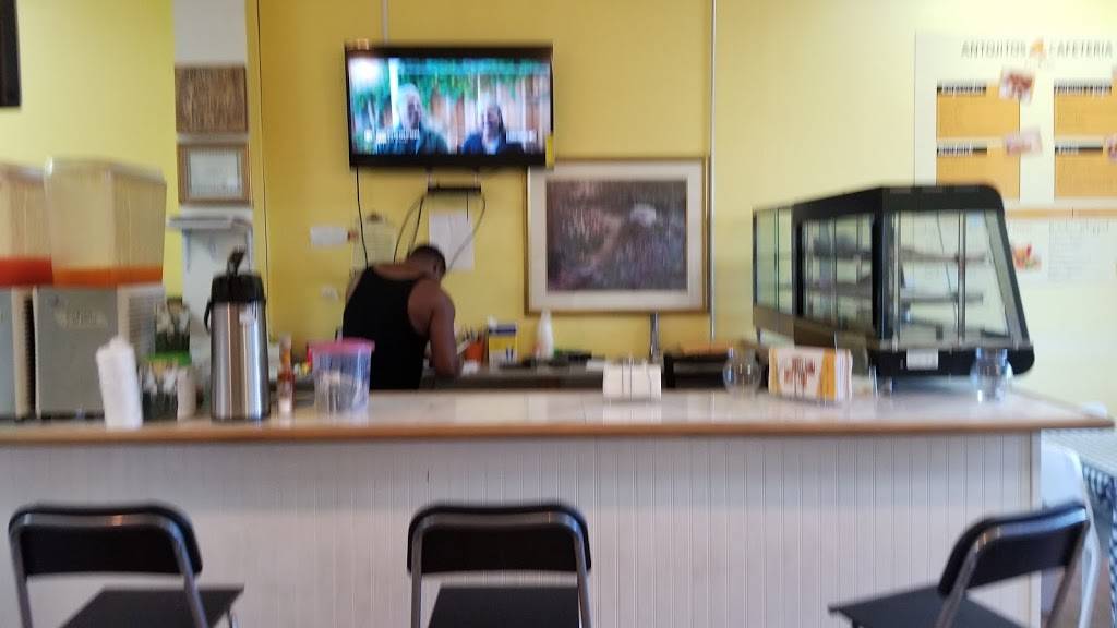 Antojitos Cafeteria La Abuelita | restaurant | 255 Lowell St, Lawrence, MA 01841, USA | 9786556722 OR +1 978-655-6722