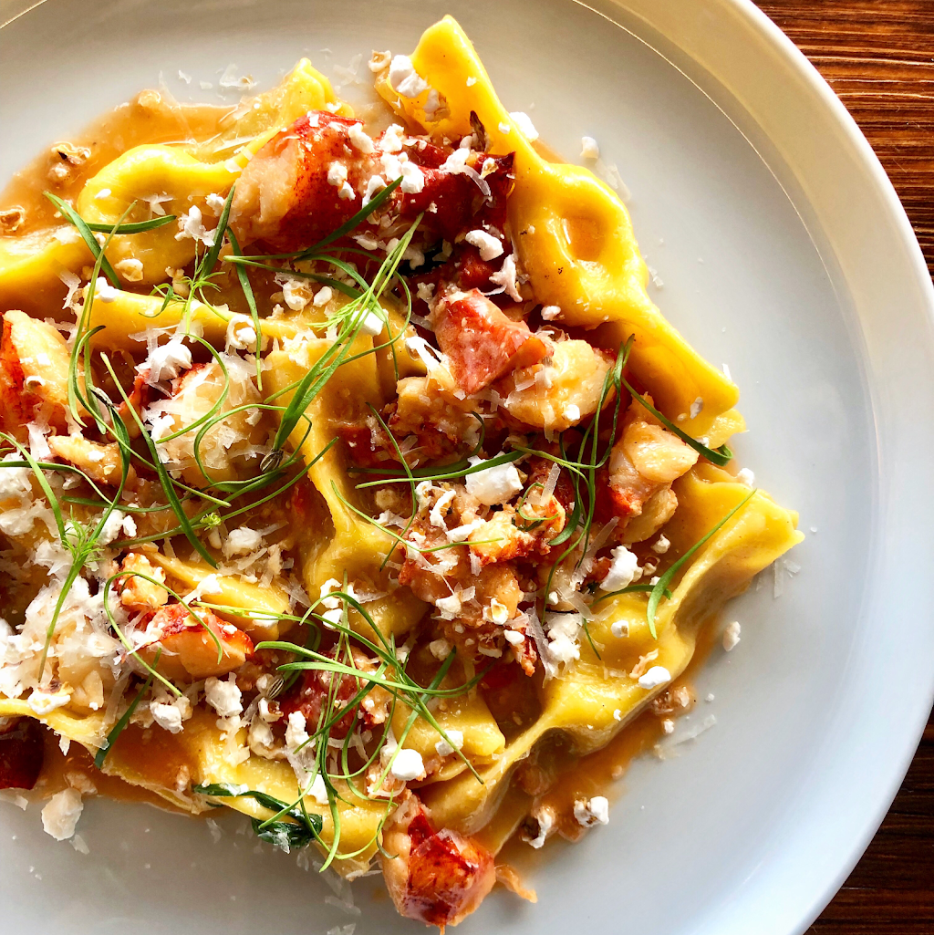 Willow | restaurant | 129 E Bay St, Harbor Springs, MI 49740, USA | 2319285188 OR +1 231-928-5188