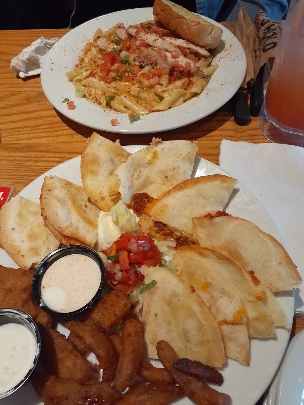 Chilis Grill & Bar | restaurant | 12017 Indian River Rd, DIberville, MS 39540, USA | 2283961266 OR +1 228-396-1266