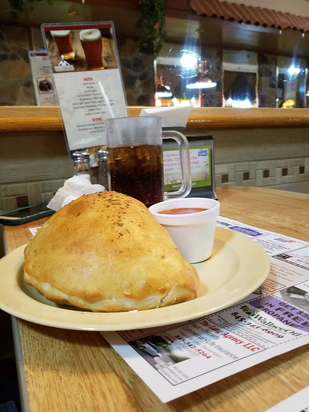 Franks Pizza | restaurant | 470 NY-211, Middletown, NY 10940, USA | 8453426506 OR +1 845-342-6506