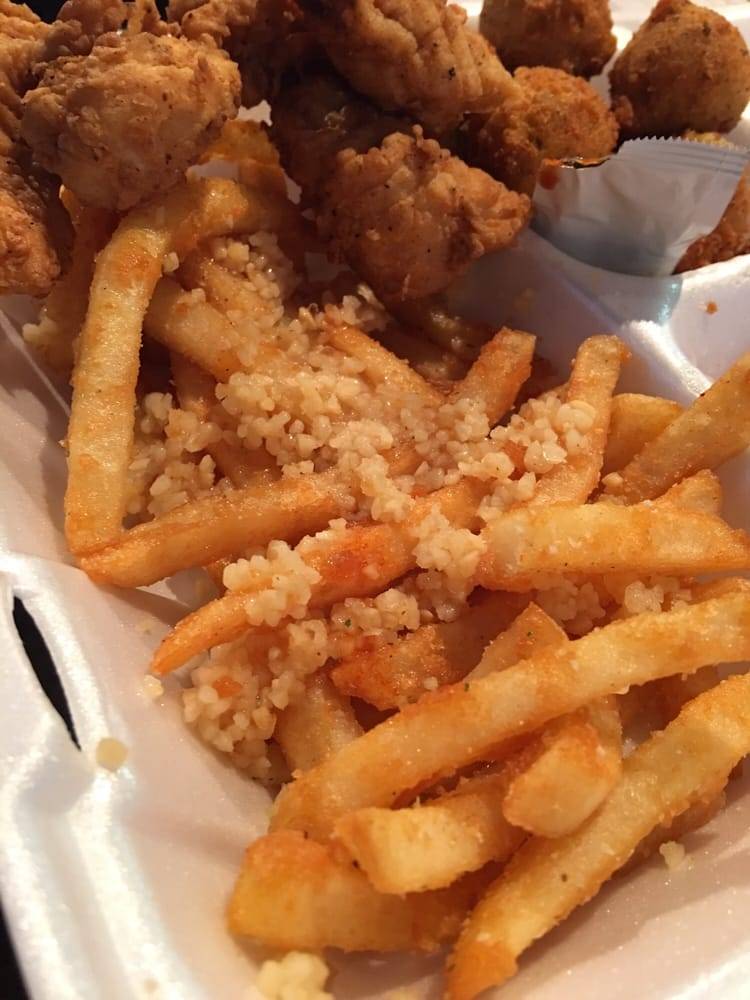 J J FISH & CHICKEN OF WAUKEGAN | restaurant | 1332 N Lewis Ave, Waukegan, IL 60085, USA | 8473601212 OR +1 847-360-1212