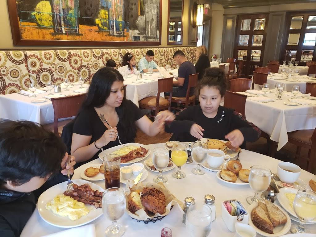 Jonathans | restaurant | 2499 Jericho Turnpike, New Hyde Park, NY 11040, USA | 5167427300 OR +1 516-742-7300