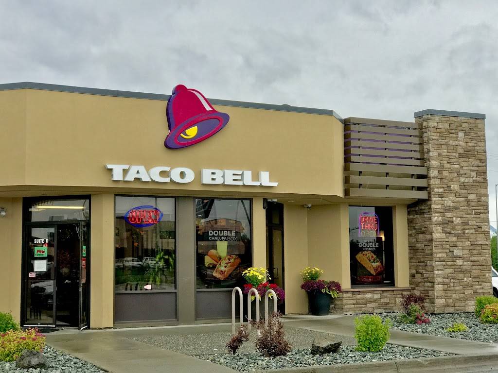 Taco Bell | meal takeaway | 9001 Jewel Lake Rd Ste 12, Anchorage, AK 99502, USA | 9072486117 OR +1 907-248-6117