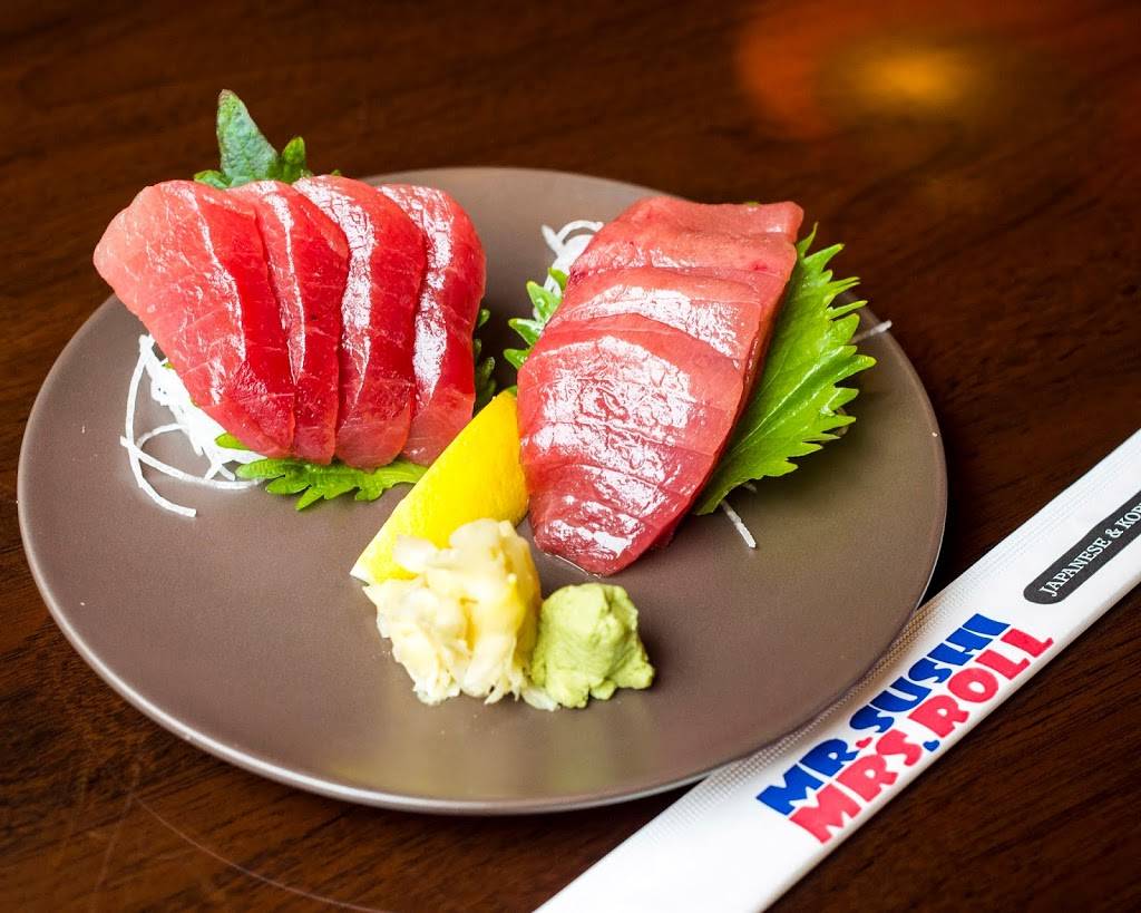 Mr.Sushi & Mrs.Roll | restaurant | 43930 Farmwell Hunt Plaza, Ashburn, VA 20147, USA | 7033385111 OR +1 703-338-5111