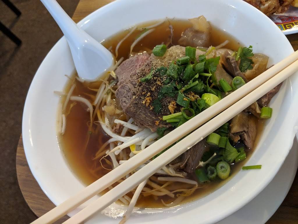 Bangkok Grocery & Restaurant | restaurant | 3277 Refugee Rd, Columbus, OH 43232, USA | 6142318787 OR +1 614-231-8787