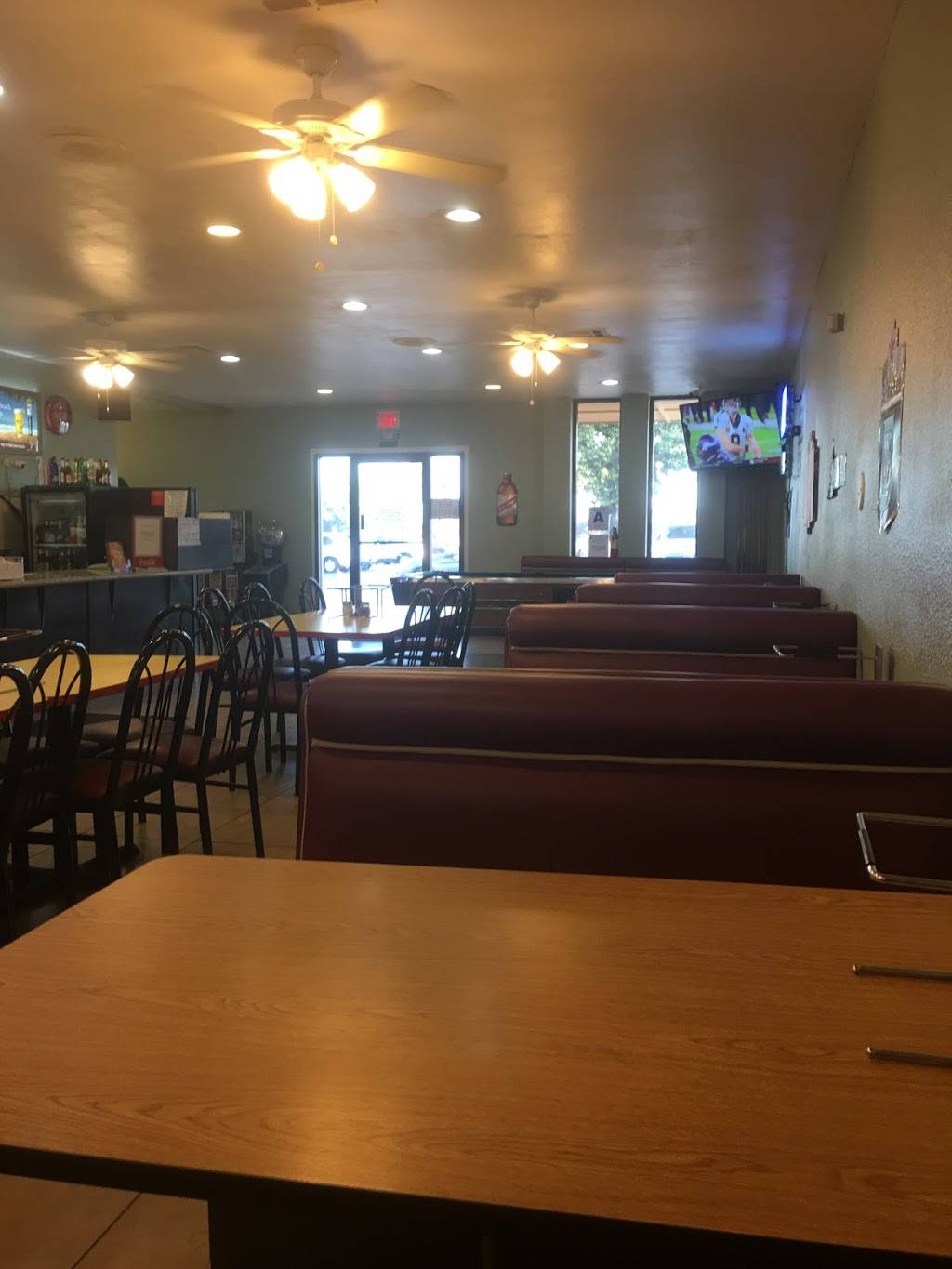 Pizza king | restaurant | 9185 Jurupa Rd, Riverside, CA 92509, USA | 9514560255 OR +1 951-456-0255