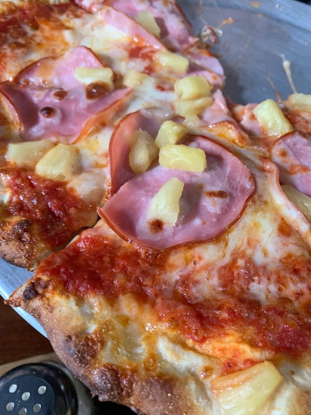 The Badgers Hideaway | night club | 306 Main St, Arrow Rock, MO 65320, USA | 6608373131 OR +1 660-837-3131