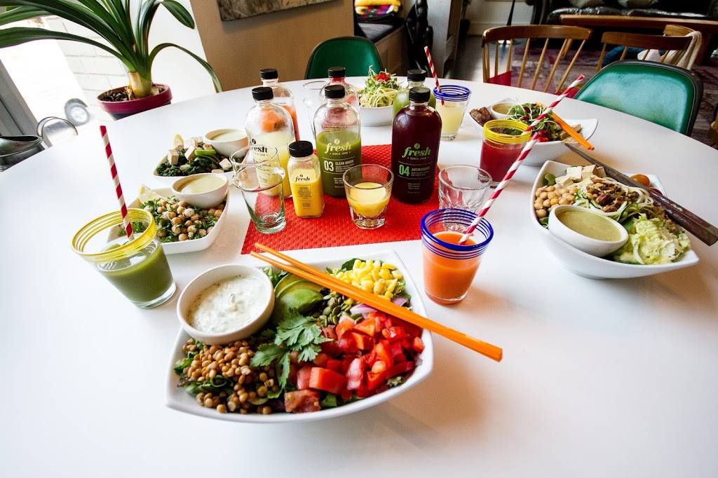 Fresh on Eglinton | restaurant | 90 Eglinton Ave E, Toronto, ON M4P 1A6, Canada | 4165994442 OR +1 416-599-4442