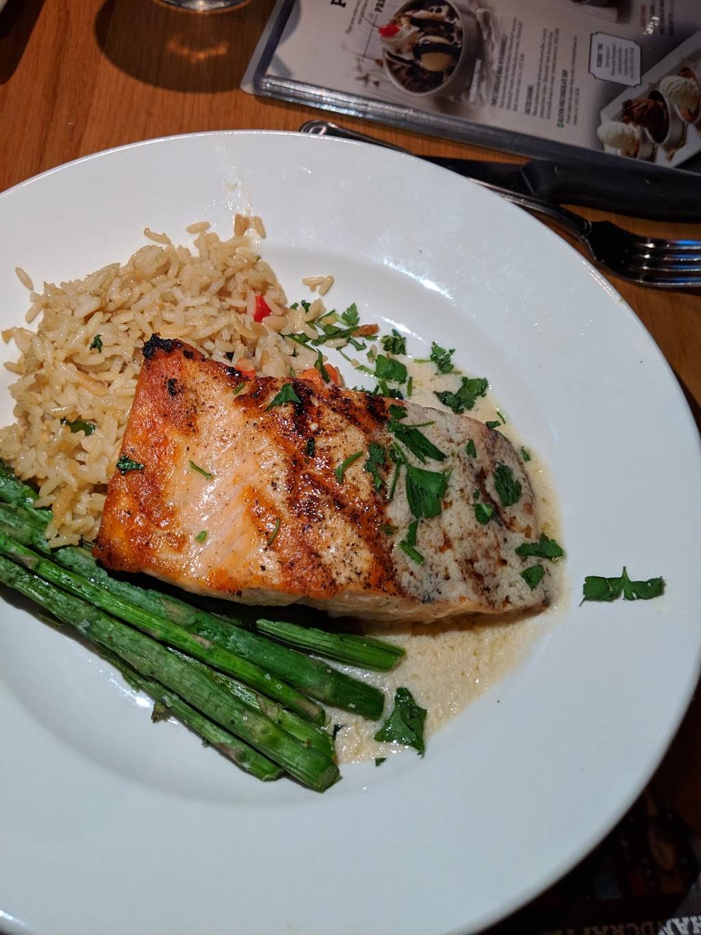 BJs Restaurant & Brewhouse | restaurant | 2715 Fairfield Commons, Beavercreek, OH 45431, USA | 9379560500 OR +1 937-956-0500