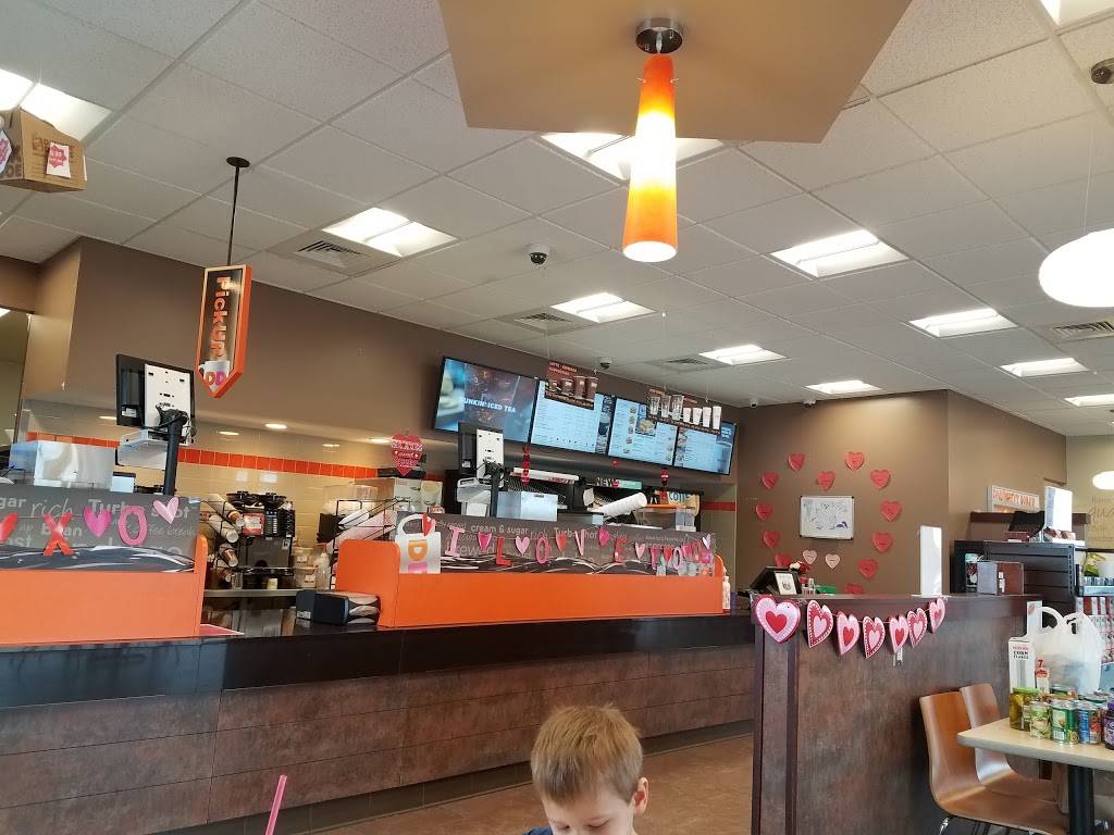 Dunkin | bakery | 501 8th St, Monroe, WI 53566, USA | 6084034344 OR +1 608-403-4344