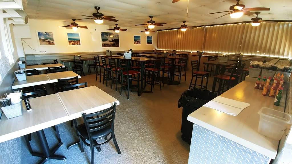 Lolas Seafood Eatery | restaurant | 181 US-1, Tequesta, FL 33469, USA | 5614065000 OR +1 561-406-5000