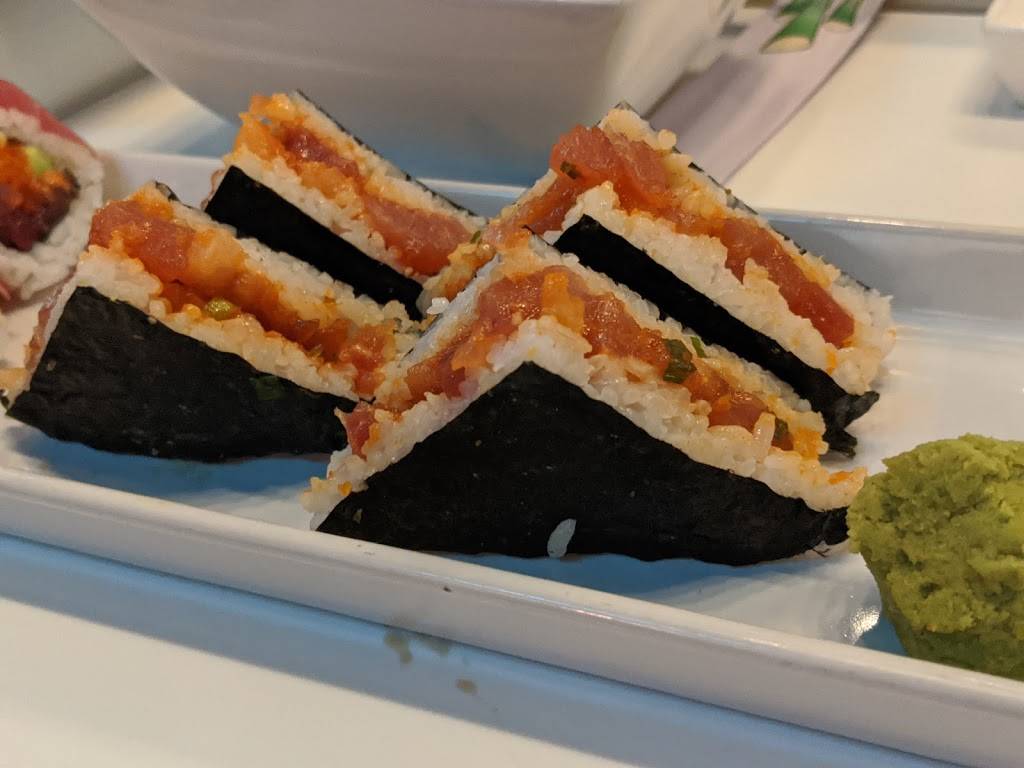 Kiyoshis Sushi LLC | restaurant | 6550 Gateway Ave, Sarasota, FL 34231, USA | 9419243781 OR +1 941-924-3781