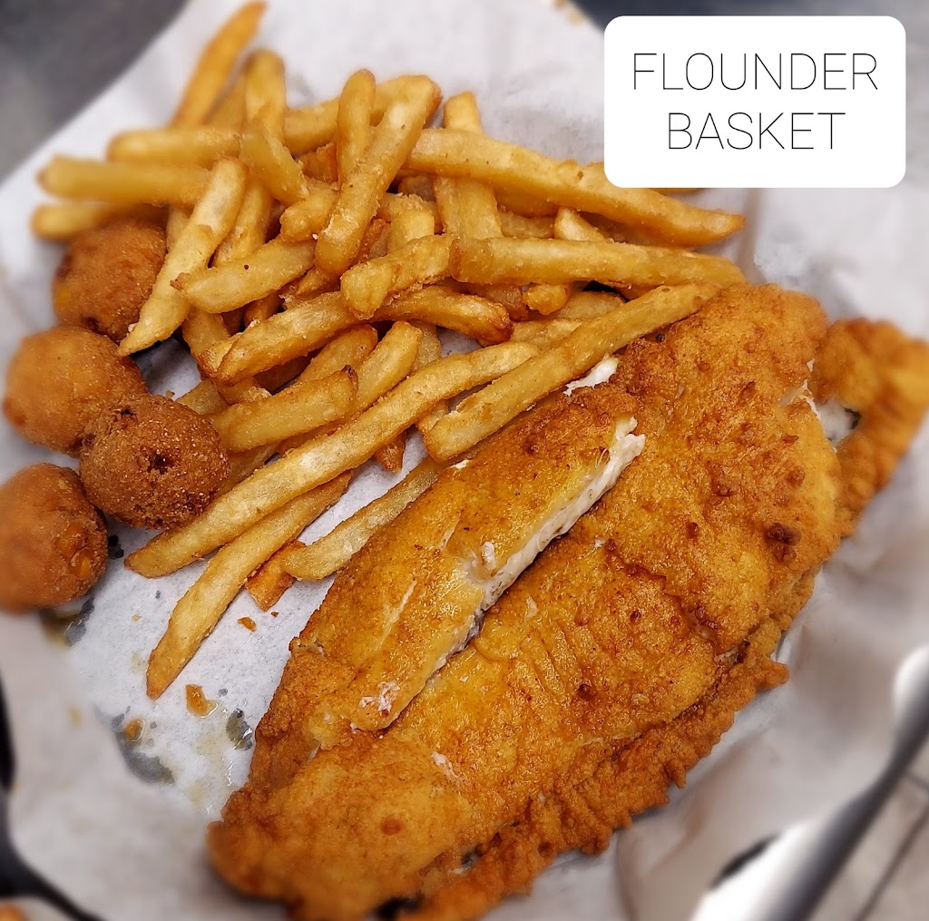 Hux Grocery | meal takeaway | 103 E Grand Ave, Rocky Mount, NC 27801, USA | 2524435001 OR +1 252-443-5001