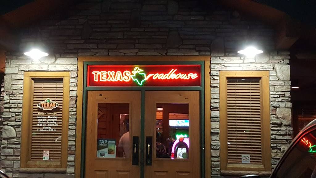 Texas Roadhouse | restaurant | 3961 S Gilbert Rd, Gilbert, AZ 85296, USA | 4807267427 OR +1 480-726-7427