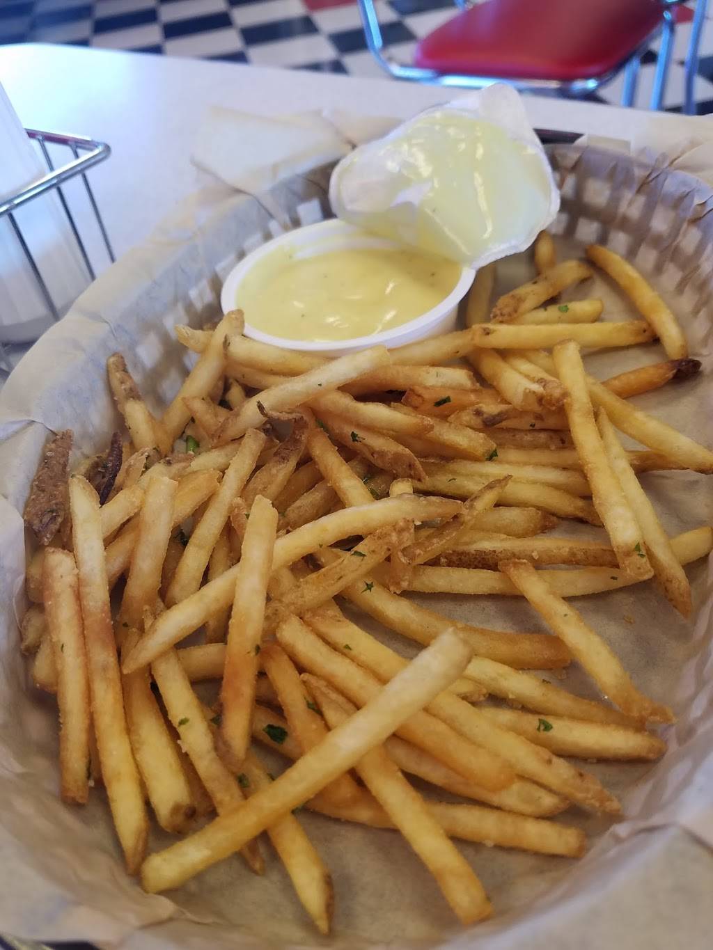 Burgerville | meal takeaway | 3504 SE 92nd Ave, Portland, OR 97266, USA | 5037777078 OR +1 503-777-7078