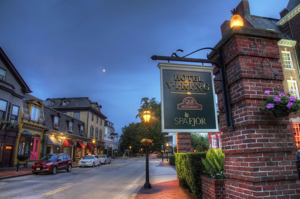 Hotel Viking | restaurant | 1 Bellevue Ave, Newport, RI 02840, USA | 4018473300 OR +1 401-847-3300