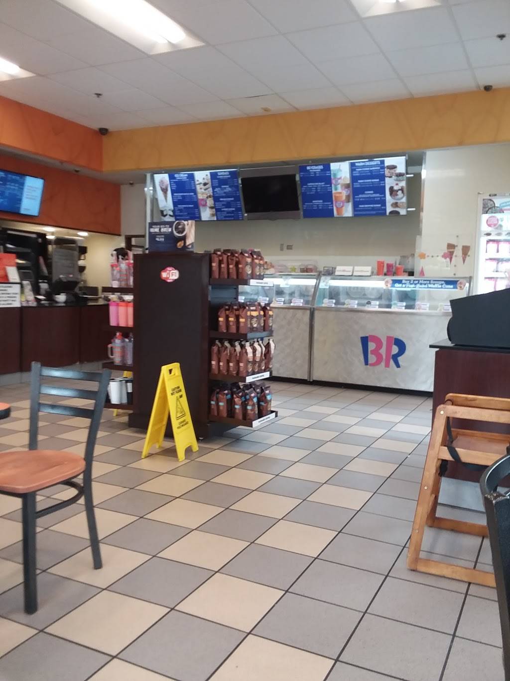 Dunkin Donuts | cafe | 936 N York St, Elmhurst, IL 60126, USA | 6305309292 OR +1 630-530-9292