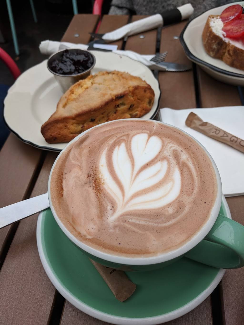 Mints & Honey - Handcrafted Coffee + Tea :: Modern Gathering Spa | cafe | 1524 El Camino Real, San Carlos, CA 94070, USA | 6505540515 OR +1 650-554-0515