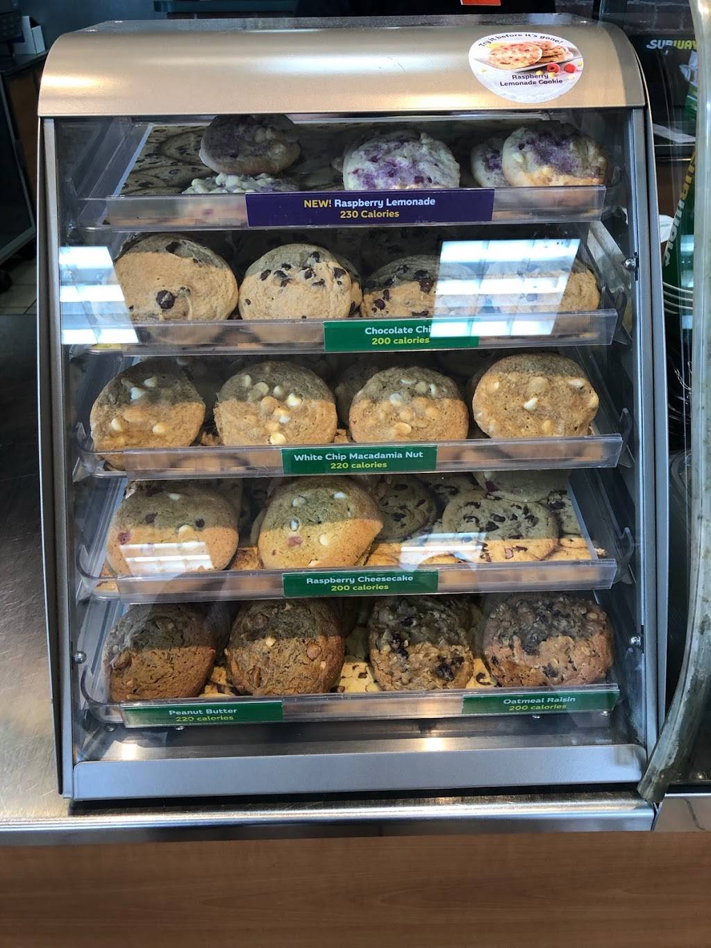 Subway Restaurants | restaurant | 1298 N Leroy St, Fenton, MI 48430, USA | 8106292266 OR +1 810-629-2266