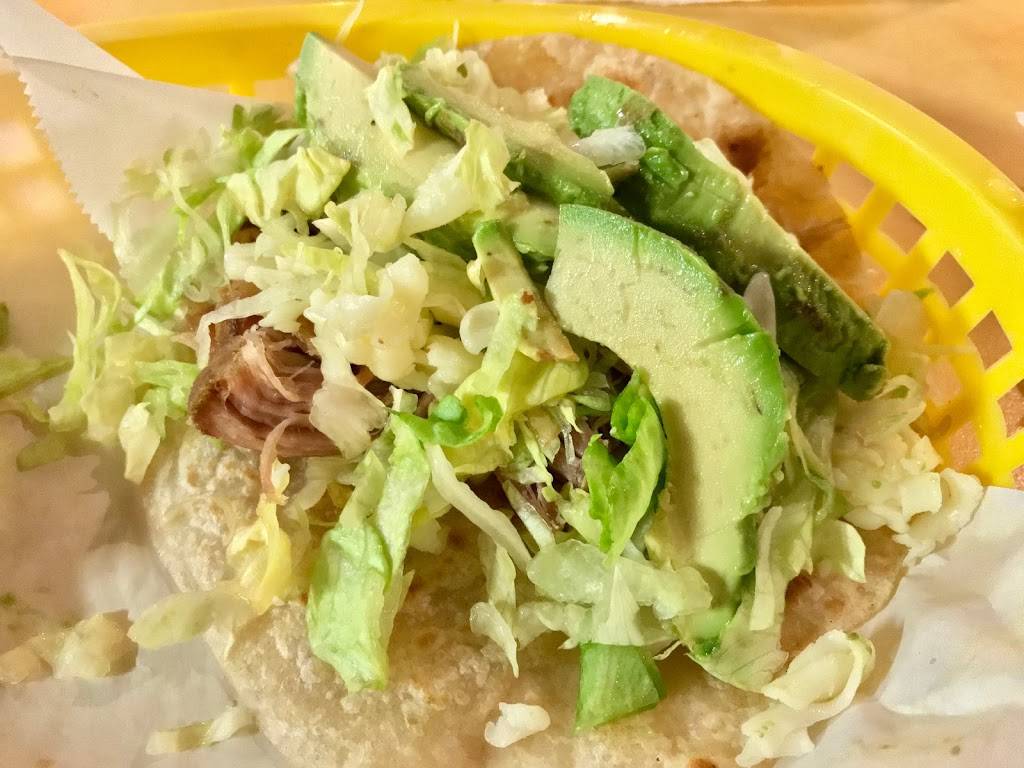 Flying Tacos | restaurant | 23110 Kuykendahl Rd, Tomball, TX 77375, USA | 2817818298 OR +1 281-781-8298