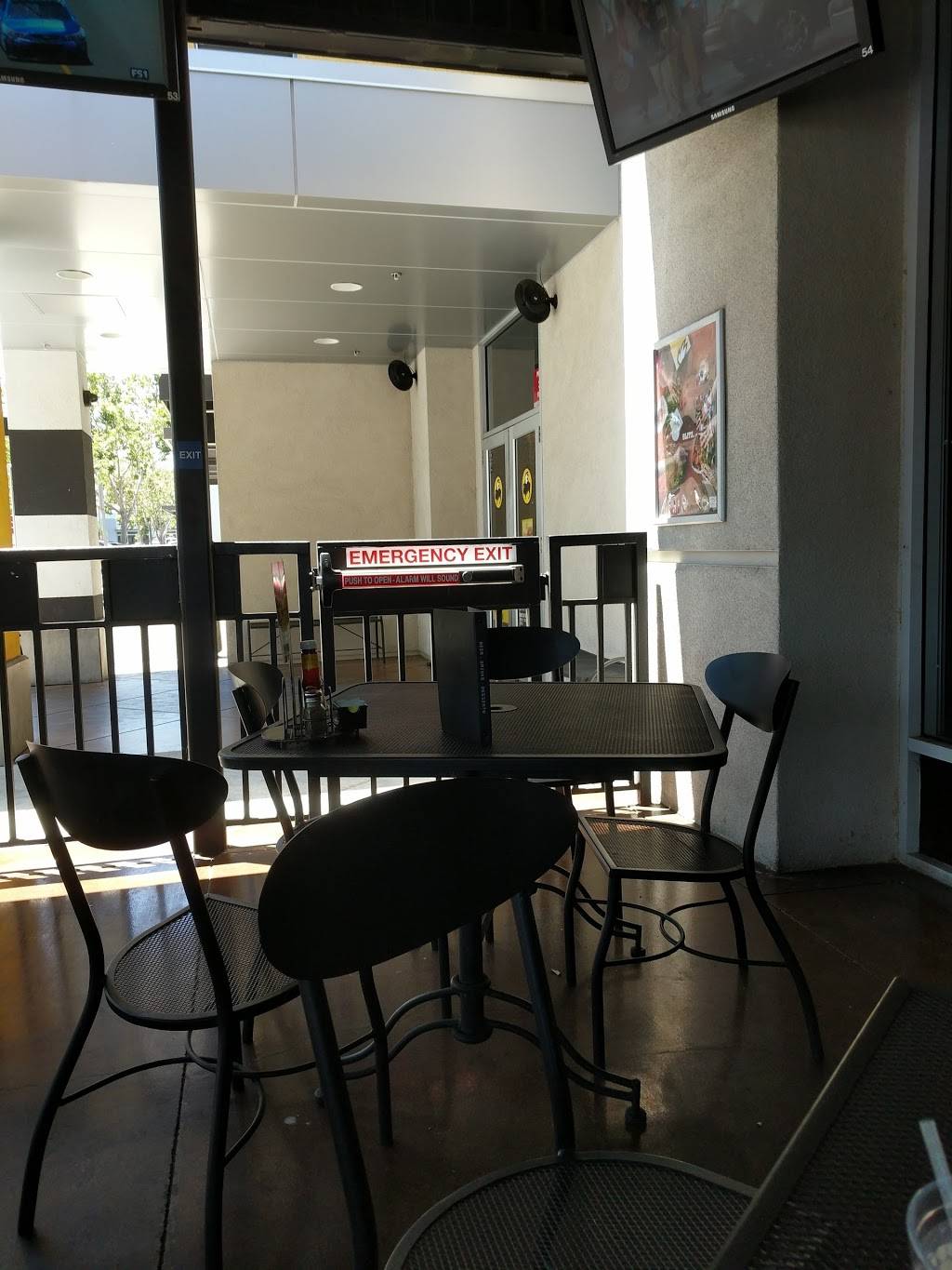 Buffalo Wild Wings | restaurant | 1620 Saratoga Ave, San Jose, CA 95129, USA | 4083706701 OR +1 408-370-6701