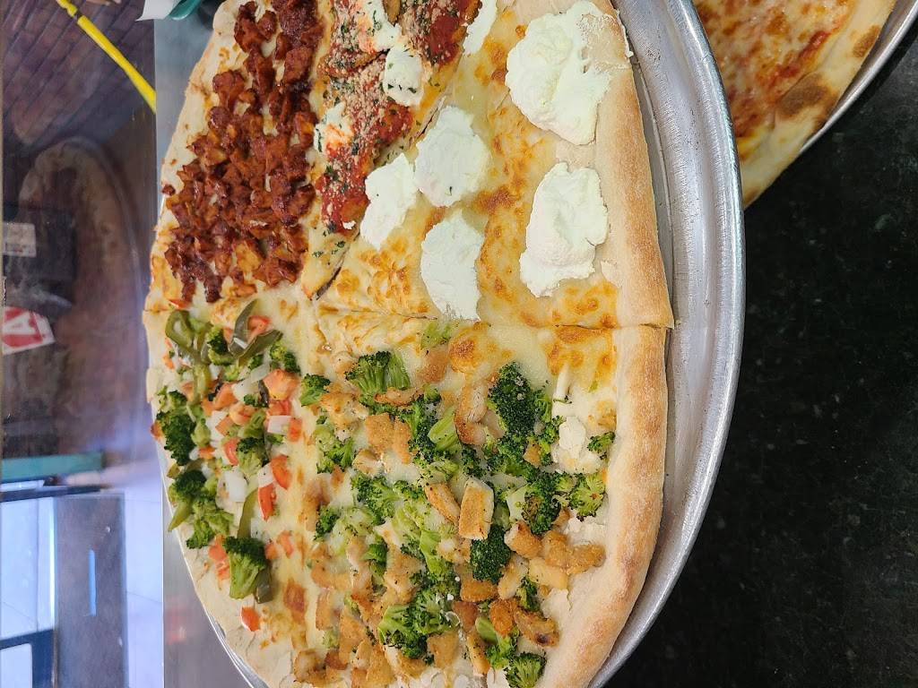 Barcklays Pizza | restaurant | 916 Fulton St, Brooklyn, NY 11238, USA | 7186387135 OR +1 718-638-7135