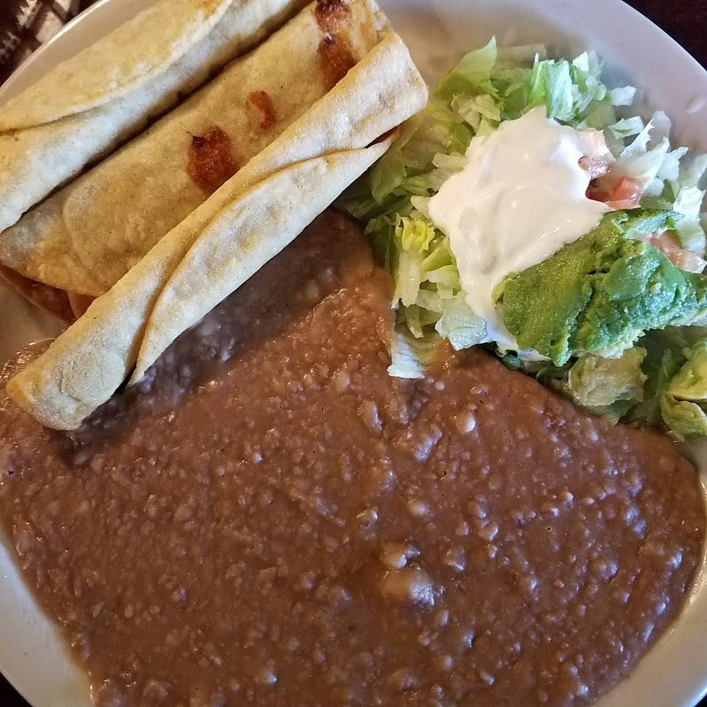 Leahs Mexican Restaurant | restaurant | 8022 Kitty Hawk Rd, Converse, TX 78109, USA | 2102760440 OR +1 210-276-0440