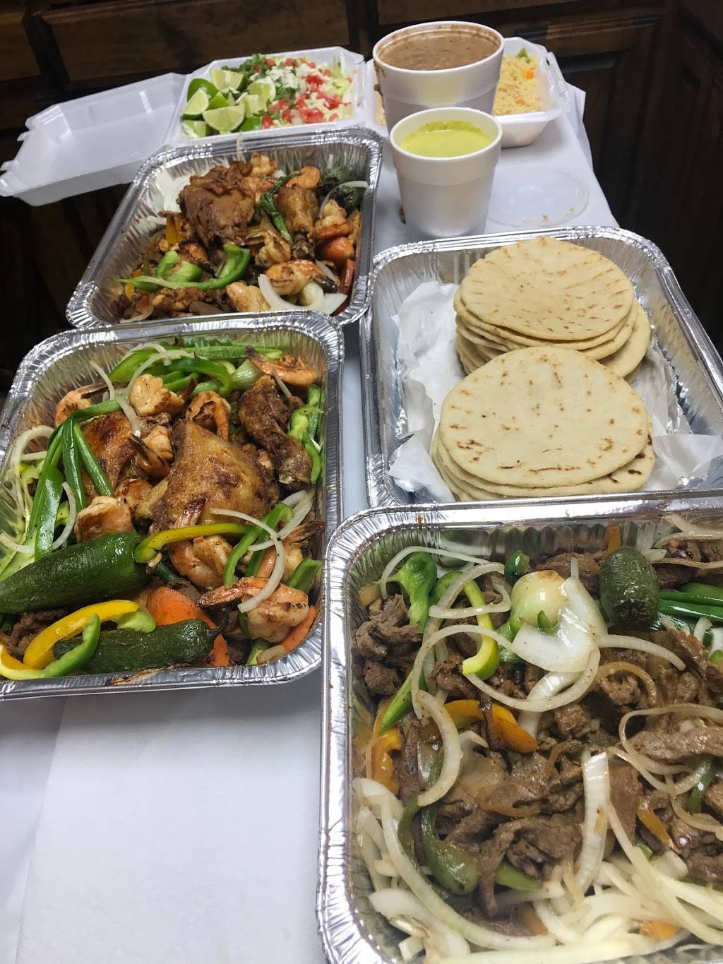 Latino | restaurant | 2740 Valwood Pkwy #101, Farmers Branch, TX 75234, USA | 9726204954 OR +1 972-620-4954