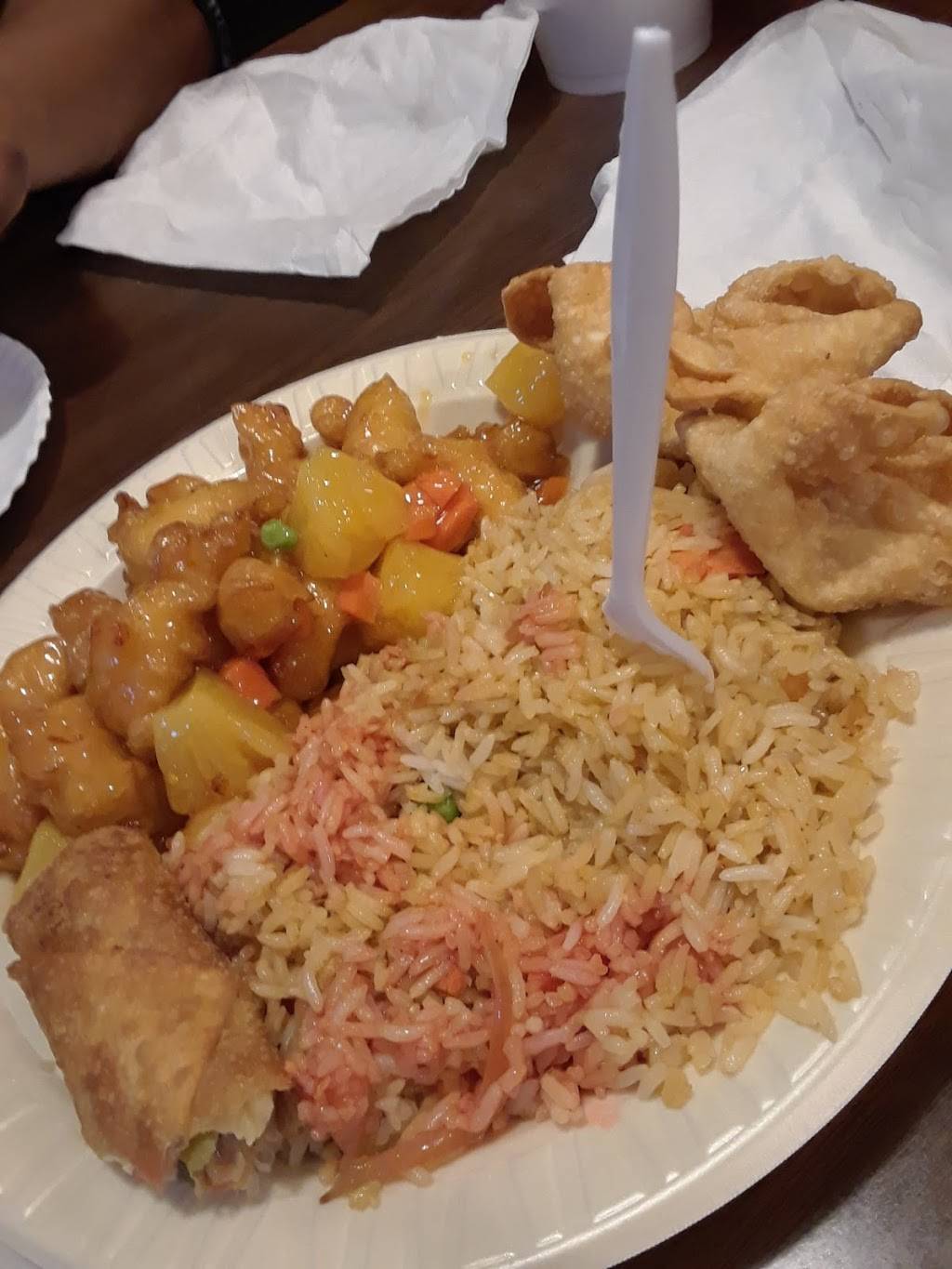 Kongs Express | restaurant | 903 S Zarzamora St, San Antonio, TX 78207, USA | 2104337727 OR +1 210-433-7727