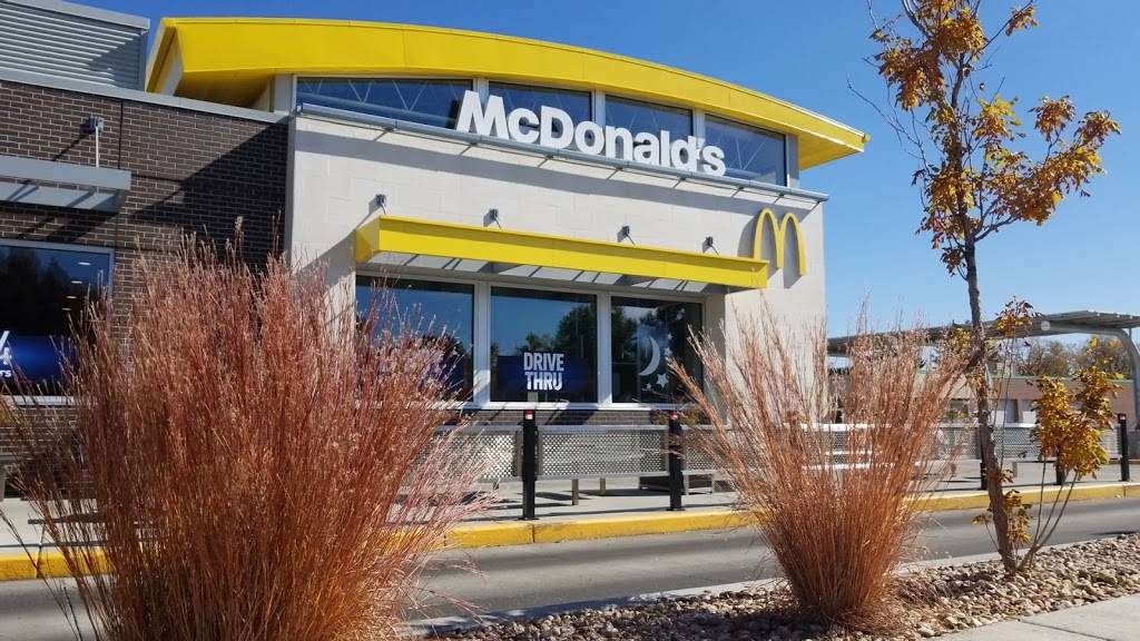 McDonalds | cafe | 2912 W 10th St, Greeley, CO 80634, USA | 9703562513 OR +1 970-356-2513