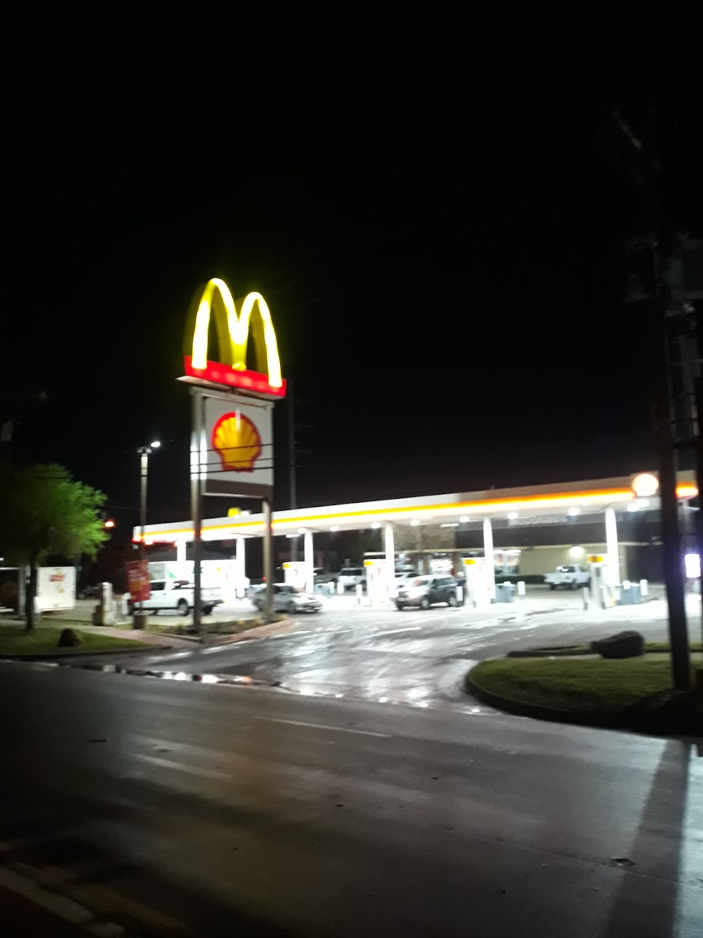 Shell | restaurant | 8390 N Stemmons Fwy, Dallas, TX 75247, USA | 2146344100 OR +1 214-634-4100