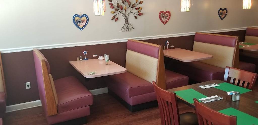 Joses Family Restaurant | restaurant | 2934 Highway Ave, Highland, IN 46322, USA | 2198384700 OR +1 219-838-4700