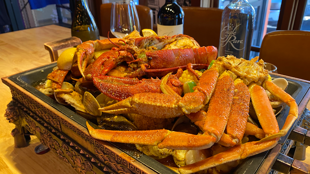 Crazy Seafood Cajun Seafood and Bar | restaurant | 847 Riverdale St, West Springfield, MA 01089, USA | 4138816888 OR +1 413-881-6888