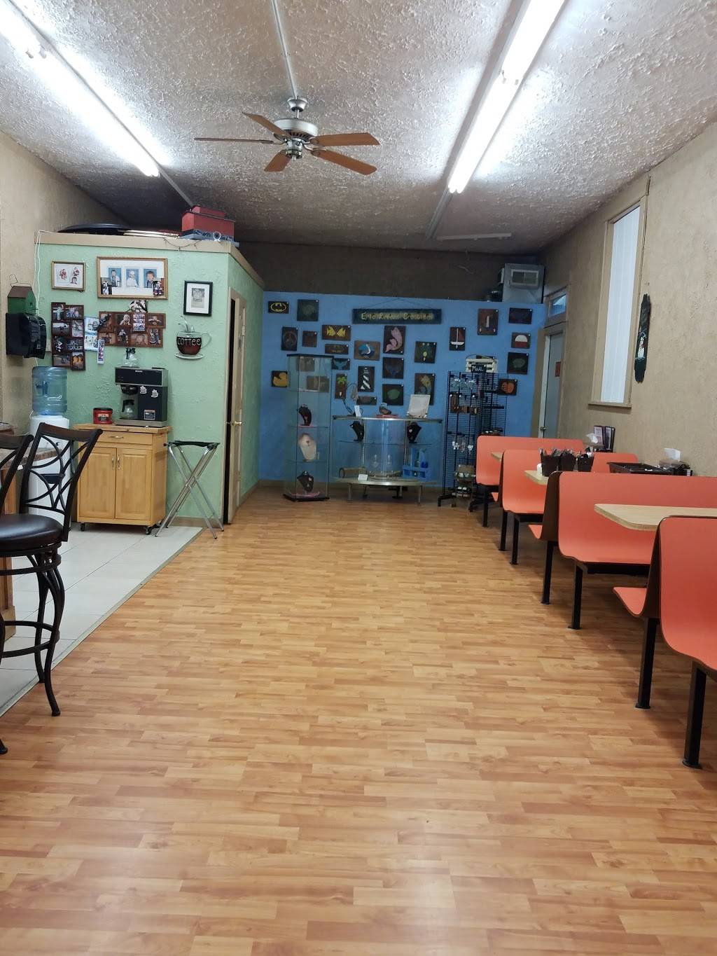 Knuckleheads Pizza | restaurant | 216 W Dickson St, Midway, PA 15060, USA | 7247960595 OR +1 724-796-0595