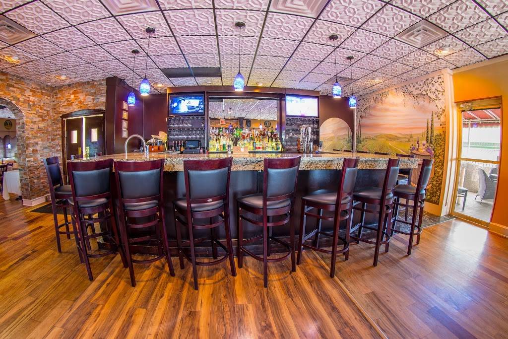 Villa Tuscanna | restaurant | 97 Highway 17 North, North Myrtle Beach, SC 29582, USA | 8432802288 OR +1 843-280-2288