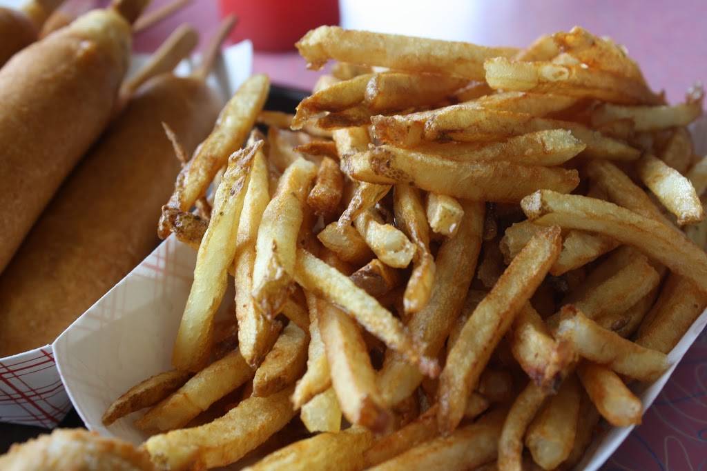 Cozy Dog Drive In | restaurant | 2935 S 6th St, Springfield, IL 62703, USA | 2175251992 OR +1 217-525-1992