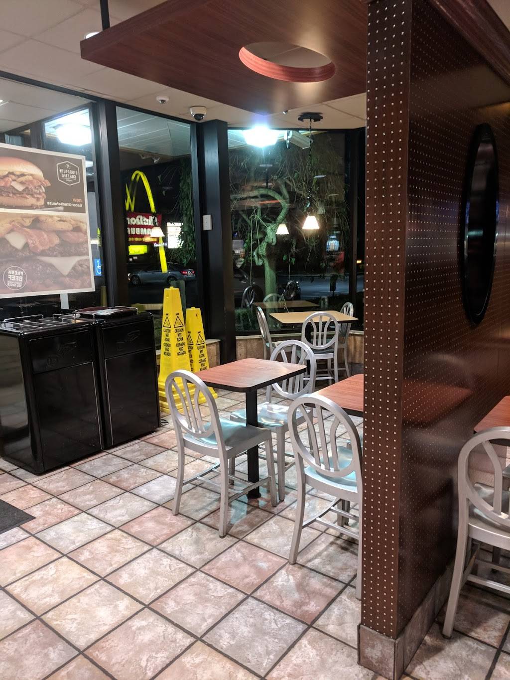 McDonalds | cafe | 3806 Brewerton Rd, North Syracuse, NY 13212, USA | 3154581600 OR +1 315-458-1600