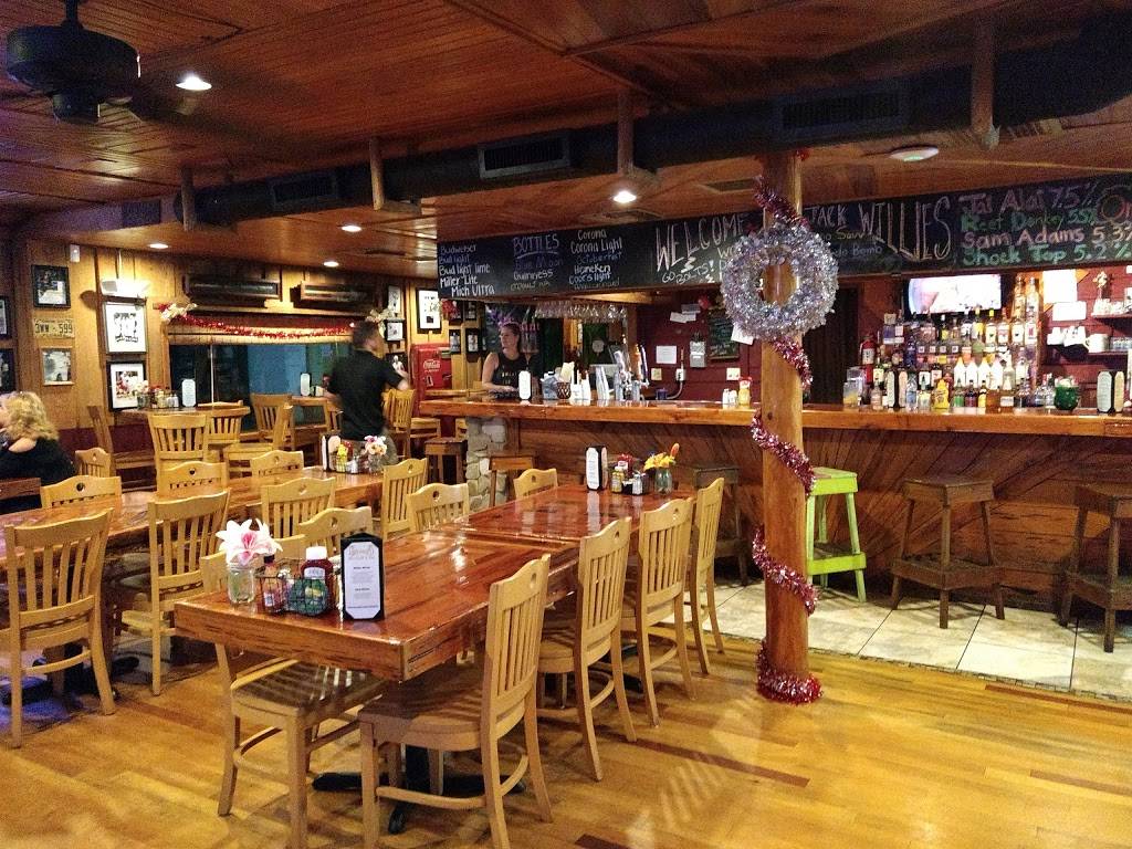 Jack Willies Bar, Grill & Tiki | restaurant | 1013 St Petersburg Dr W, Oldsmar, FL 34677, USA | 8137497932 OR +1 813-749-7932