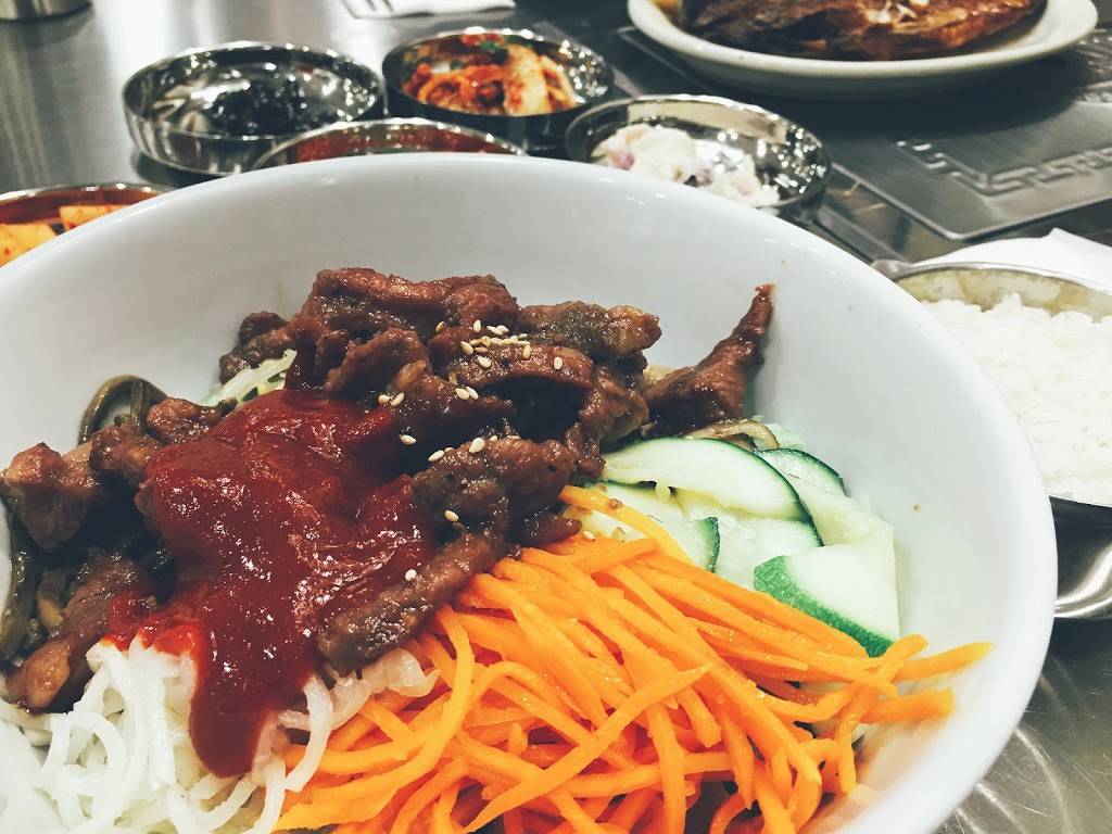 Evergreen Korean Cuisine | restaurant | 13860 Braddock Rd # B, Centreville, VA 20121, USA | 7032666681 OR +1 703-266-6681