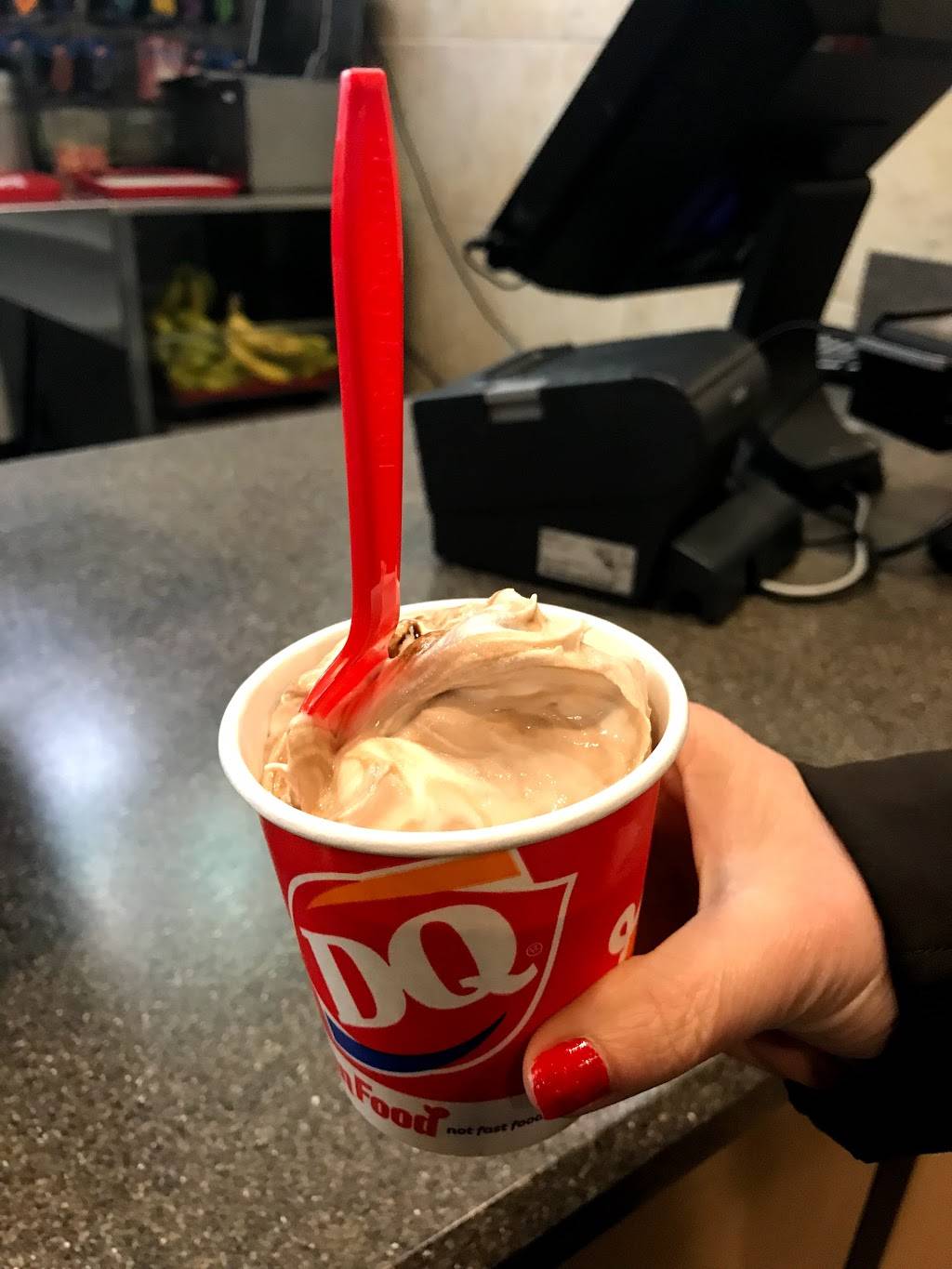 Dairy Queen Grill & Chill | restaurant | 2222 E Fletcher Ave, Tampa, FL 33612, USA | 8139716492 OR +1 813-971-6492