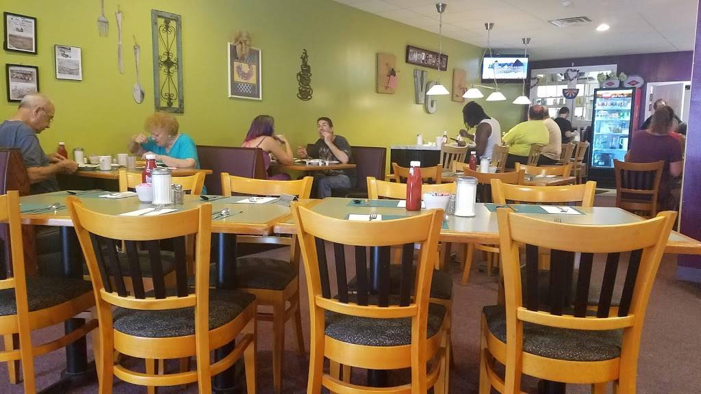 Violetwood Cafe | restaurant | 1552 Haines Rd, Levittown, PA 19055, USA | 2159453383 OR +1 215-945-3383