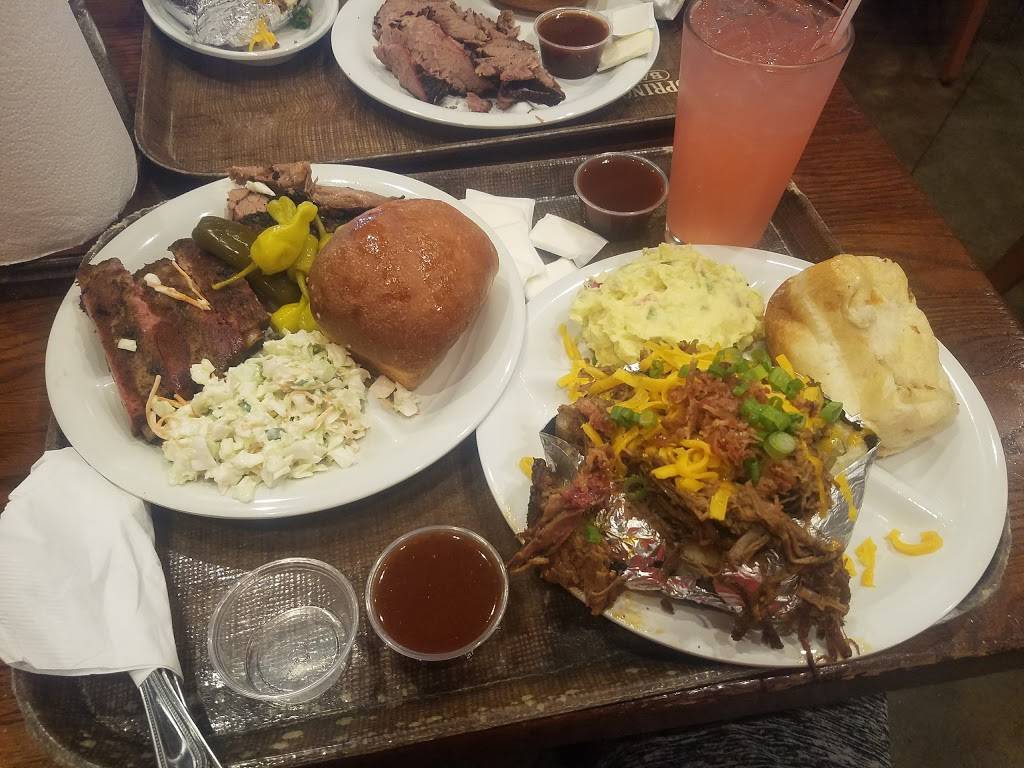 Spring Creek Barbeque | restaurant | 3335 N George Bush Hwy, Garland, TX 75040, USA | 9726752920 OR +1 972-675-2920