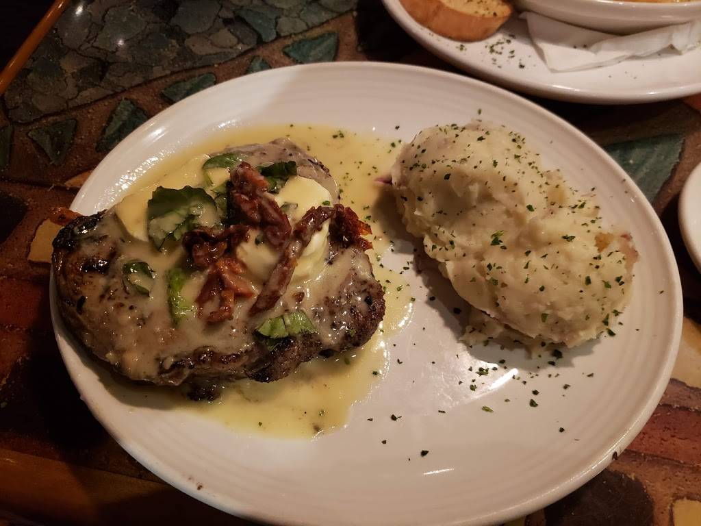 Carrabbas Italian Grill | meal takeaway | 1299 S Federal Hwy, Pompano Beach, FL 33062, USA | 9547822688 OR +1 954-782-2688